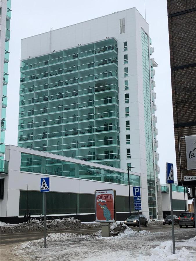 Ferienwohnung Keskustan Kaksio 45 M2 Autopaikalla, Rautatienkatu 19, 9 Krs Oulu Exterior foto