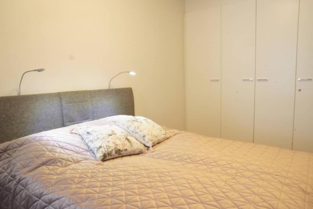Ferienwohnung Keskustan Kaksio 45 M2 Autopaikalla, Rautatienkatu 19, 9 Krs Oulu Exterior foto